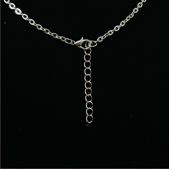 Hand Crafted Silver Necklace with Green Accents - Picture 3 of 3